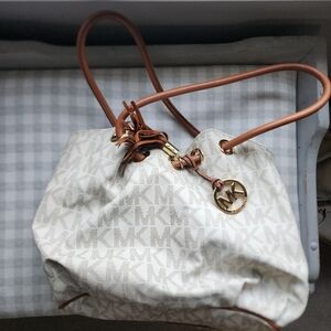 Michael Kors Signature Ring Tote